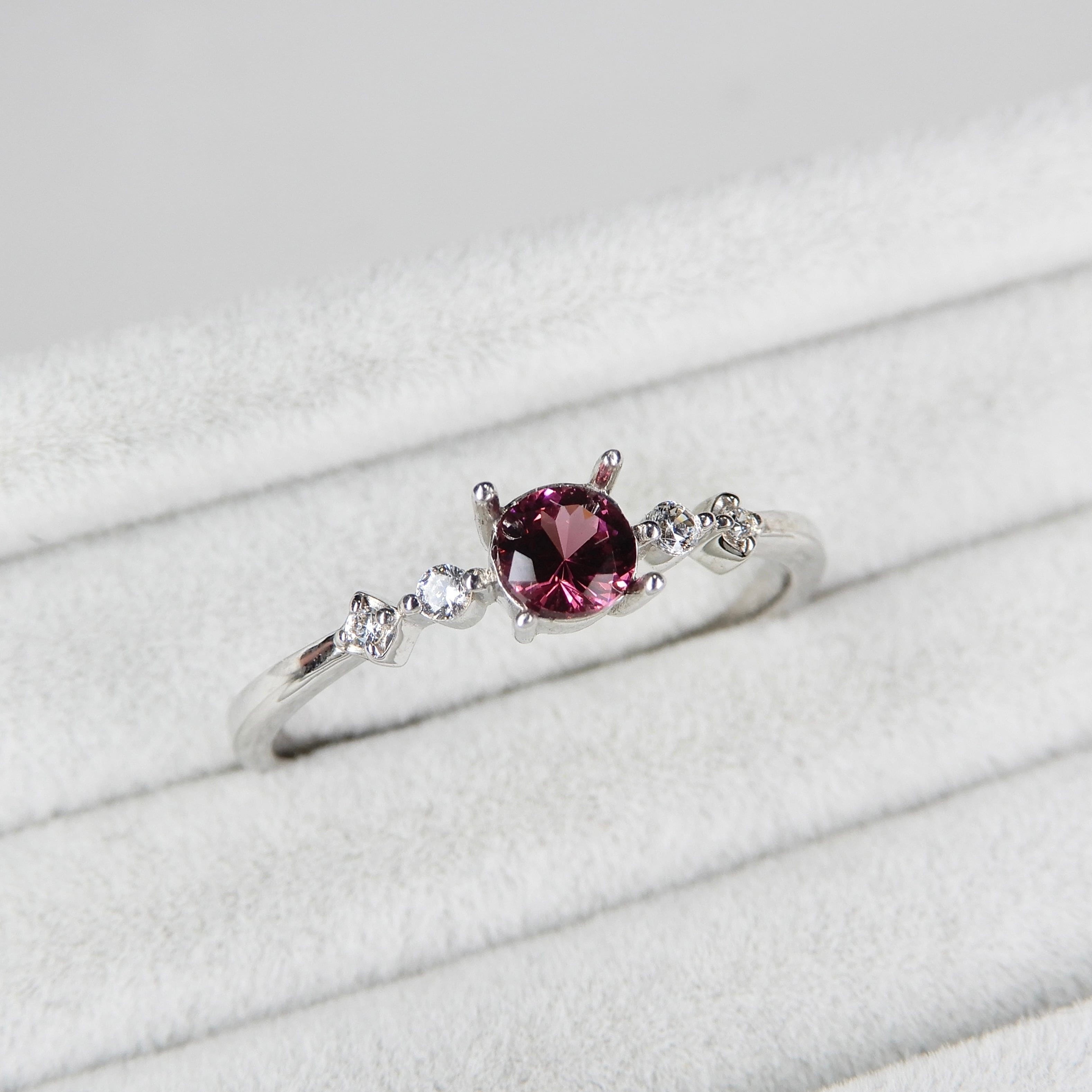 ロードライトガーネット 0.295ct《RR-16》ソ付 | Sirius Stone