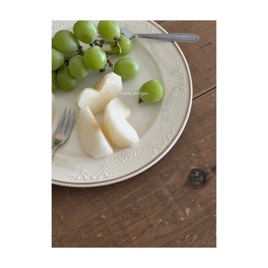 2枚組バドンヴィレー 花レリーフいっぱい さくらんぼうの皿 フランス