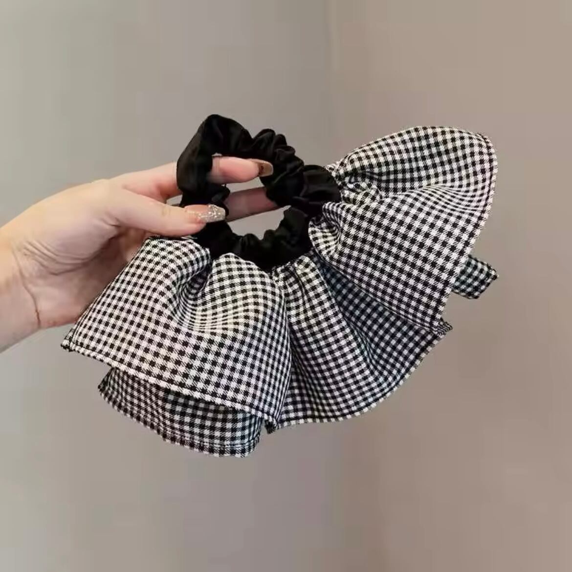 ビッグフリルシュシュ