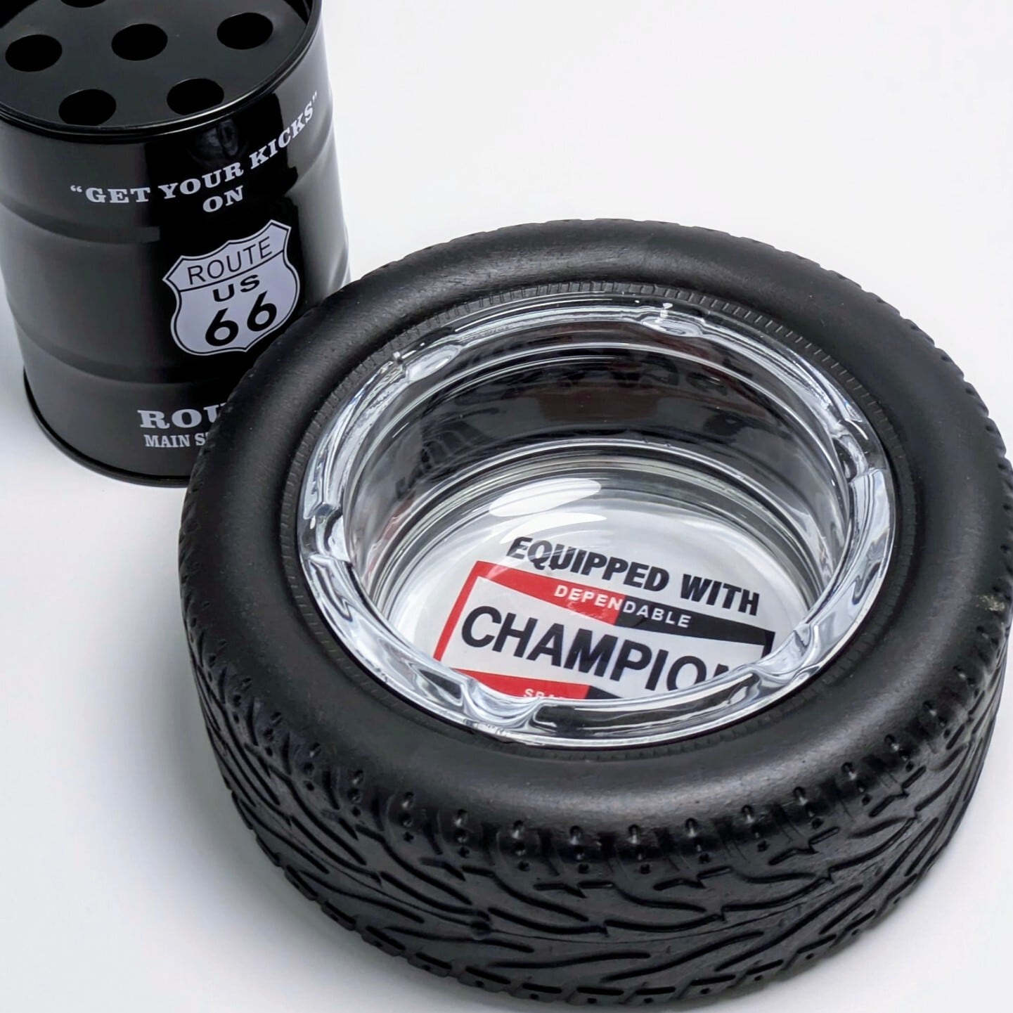 【 Tire Ashtray タイヤアシュトレイ 】 『 Champion チャンピオン 』スパークプラグ / 灰皿 / ガレージ 〚アメリカン雑貨 アメトイ〛