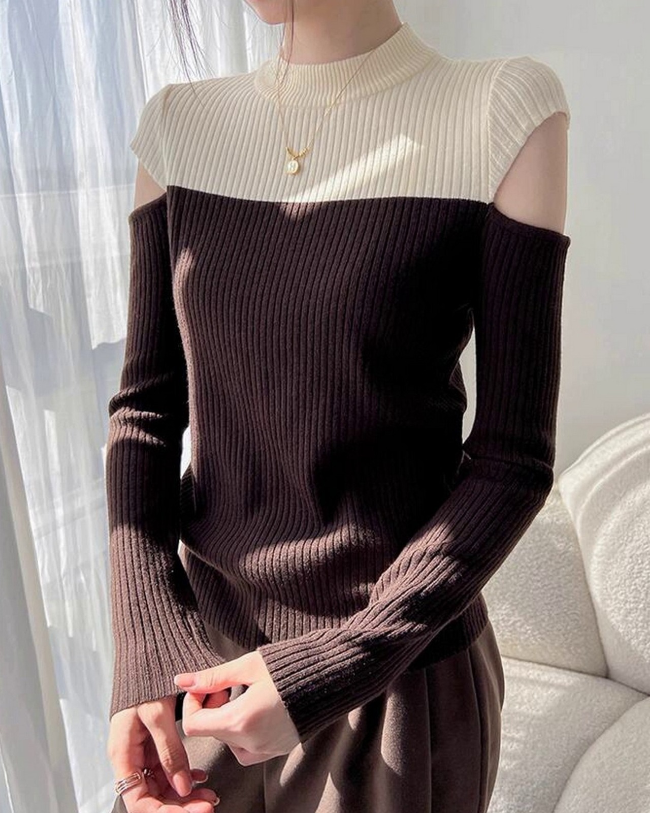 バイカラーオフショルダーニットトップス 2color A0528 - 13