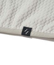 CALORA FLEECE HOODED PULLOVER_WHITE