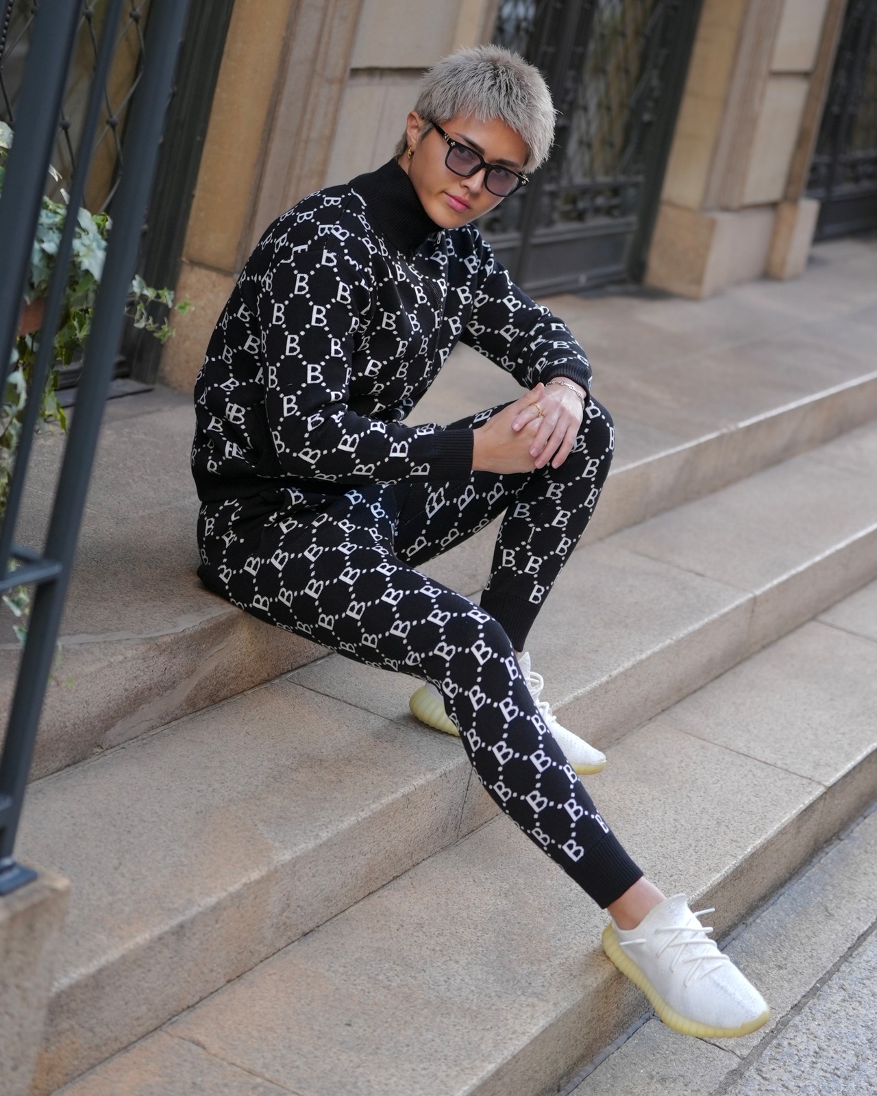 BELINDA MONOGRAM SWEAT PANTS【BB25025】