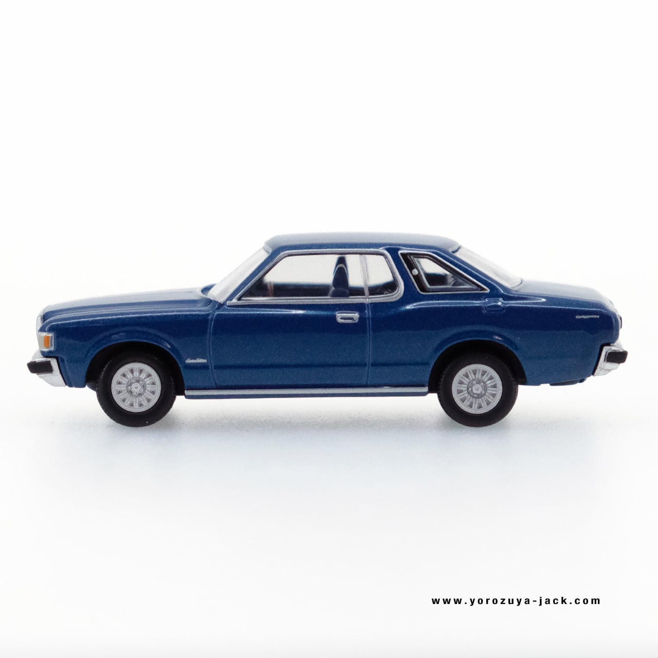 トミカリミテッドヴィンテージネオ LV-N61a トヨタ クラウン 2ドアHT