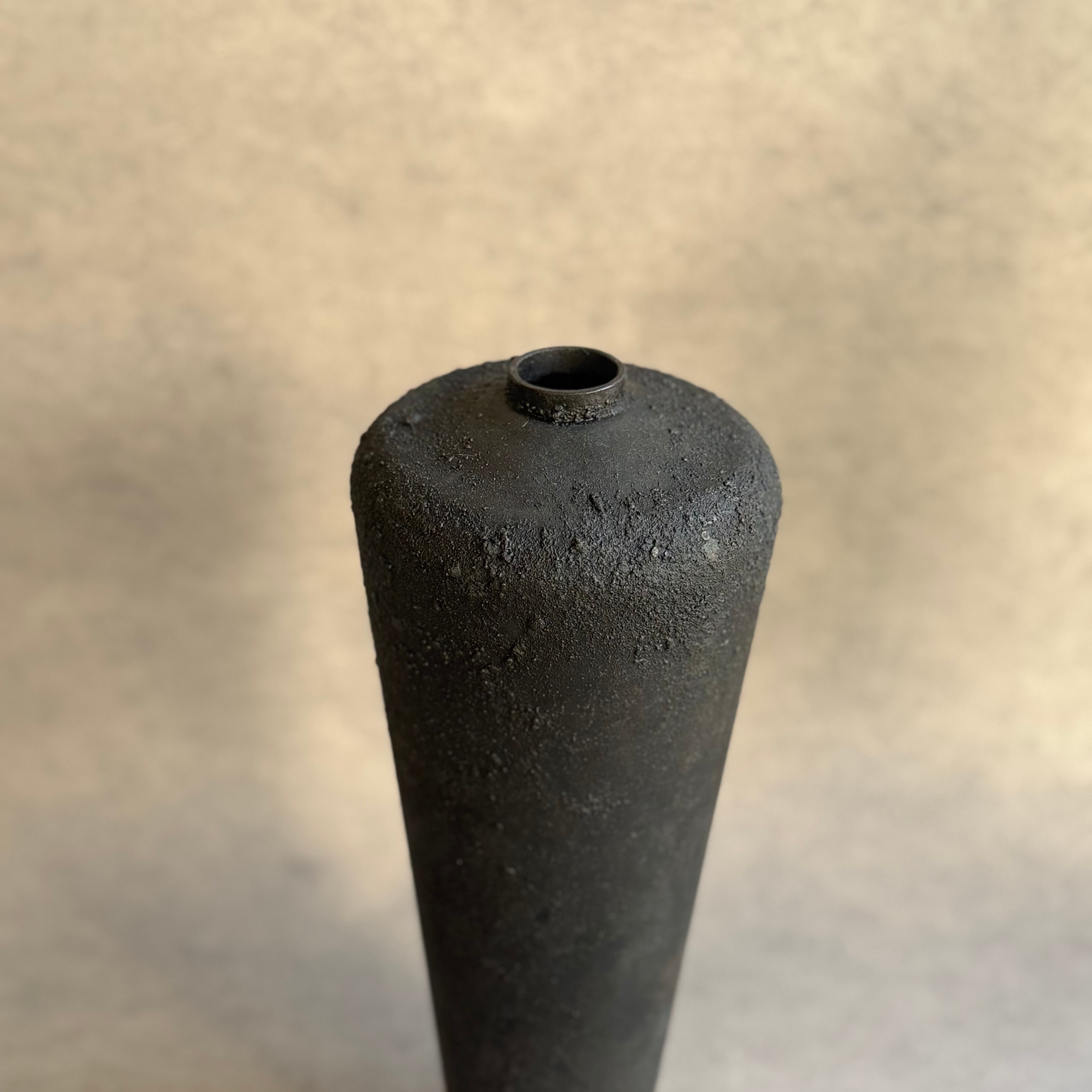 大山求 黒錆花器 (L) | gallery 一白