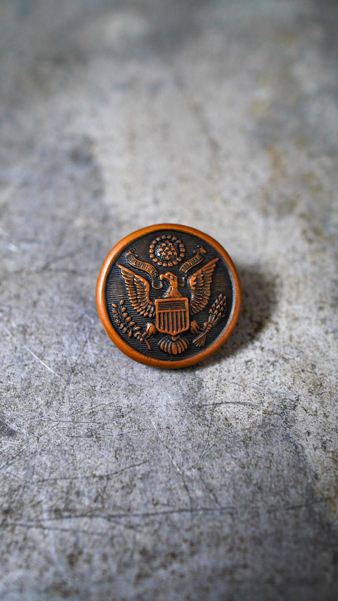 TIFFANY&Co. ヴィンテージ ゴールド ボタン ピン バッジ TIFFANY&Co. ヴィンテージ ゴールド ボタン ピン バッジ