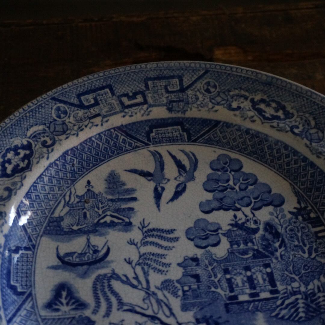 古いイギリスの陶器皿