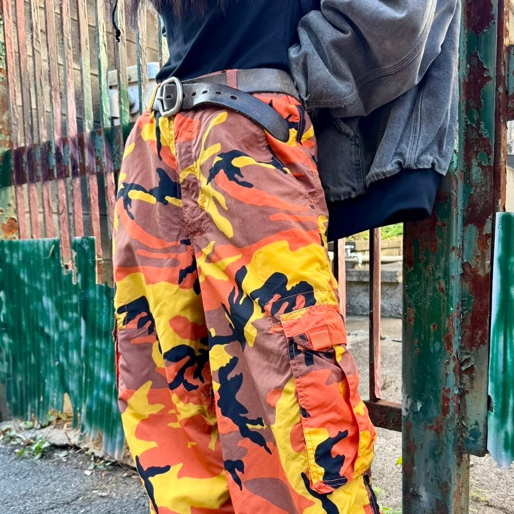 MACGEAR- 00's camouflage design reversible wide cargo pants | ROOT