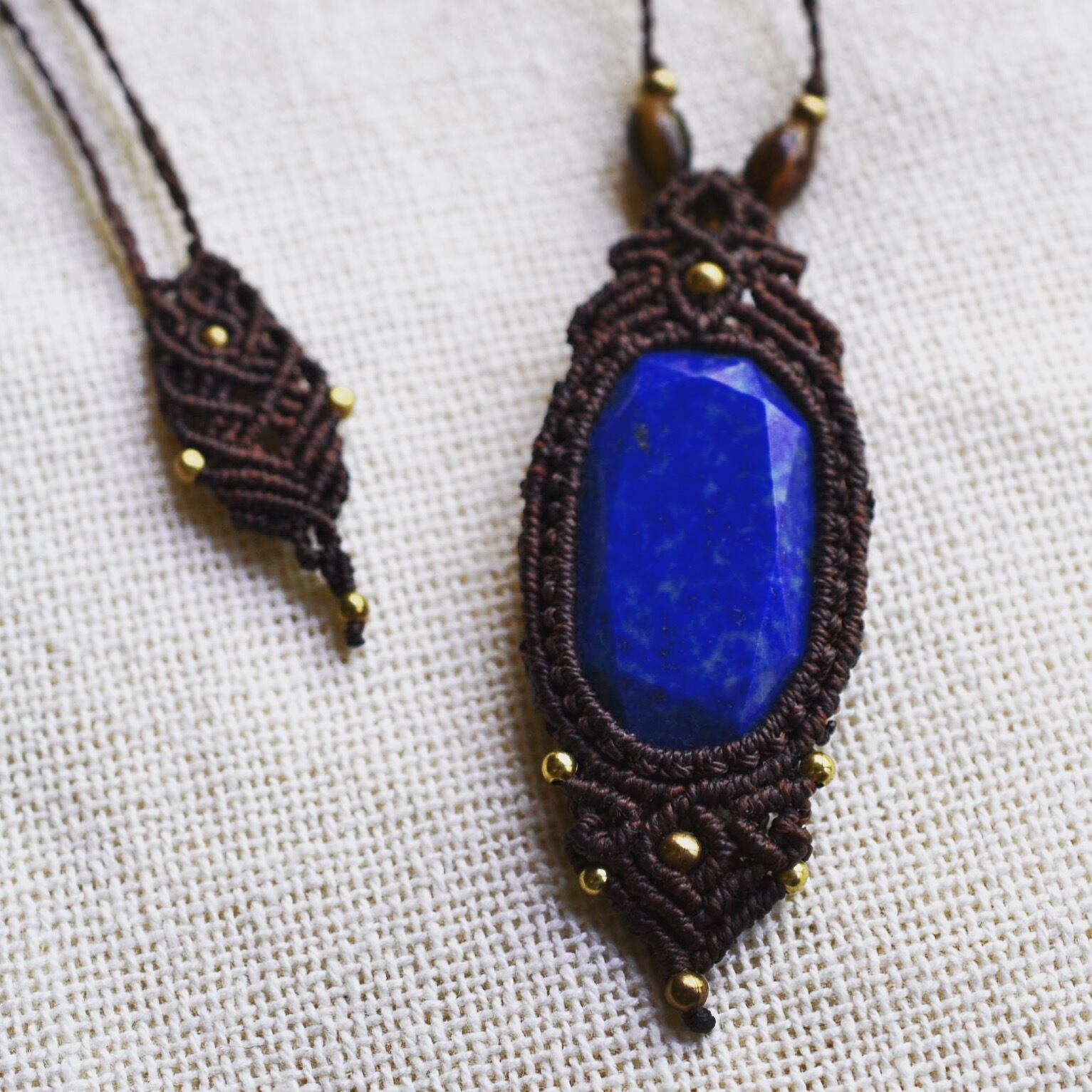 ラピスラズリ マクラメペンダント