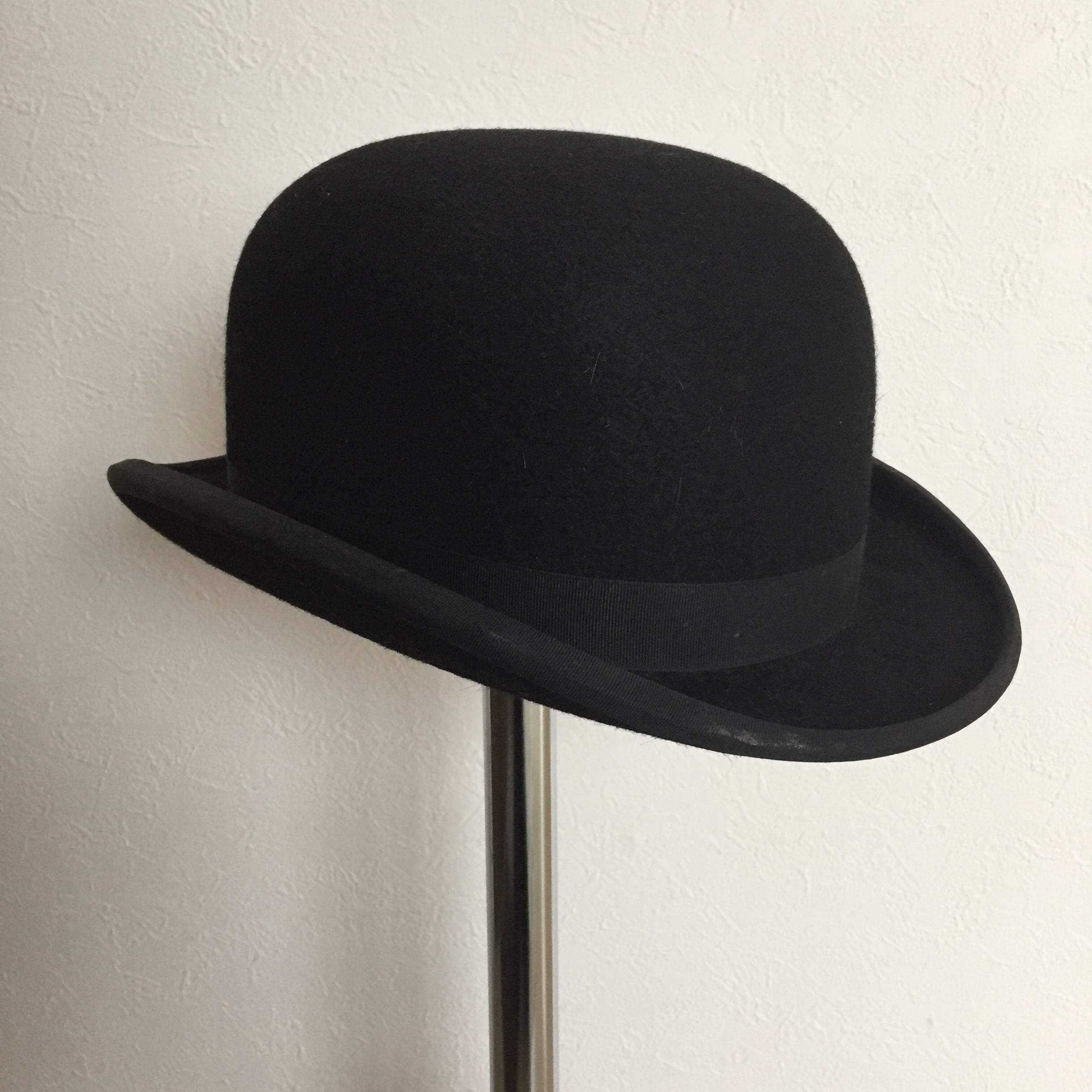 Antique ‘20s Uk Bowler Hat by Herbert Johnson | antico powered by BASE