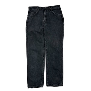 WRANGLER DENIM PANTS SIZE 33 x 30 (USED)