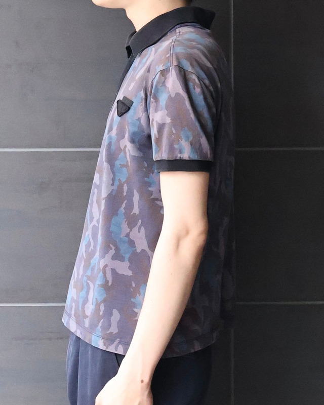 【prada】compact camouflage polo top