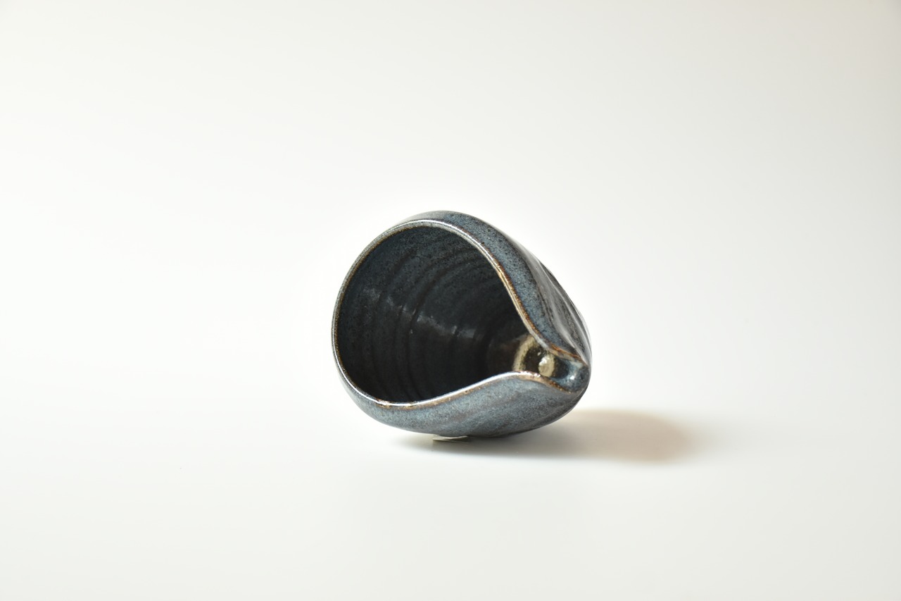 小代瑞穂窯 / 福田るい : しのぎ片口 酒器 草紋しのぎ 青