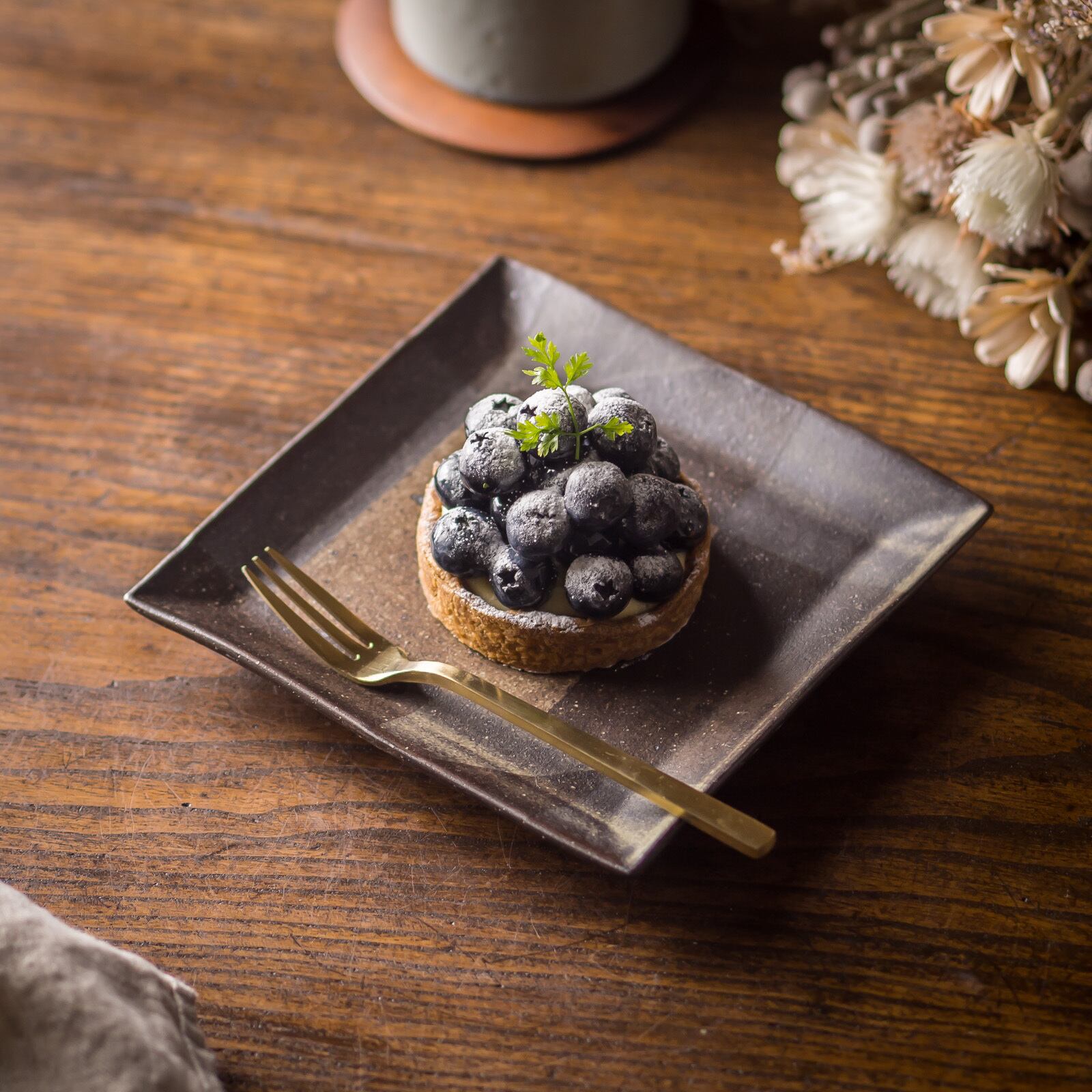 【新品】有田焼 田清窯 梅結び小皿 3枚（赤・金・プラチナ）迎春 お正月 縁起物 新品】有田焼 田清窯 梅結び小皿 3枚（赤・金・プラチナ）迎春 お正月