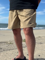 MO EMBROIDERY NYLON SHORTS