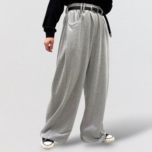 PASSIONE sweatpants with side tucks and belt