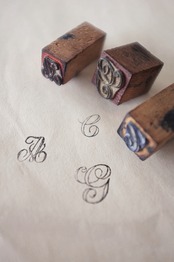 フランス 3set 曲芸的文字とモノグラムと刺繍用スタンプ アンティーク