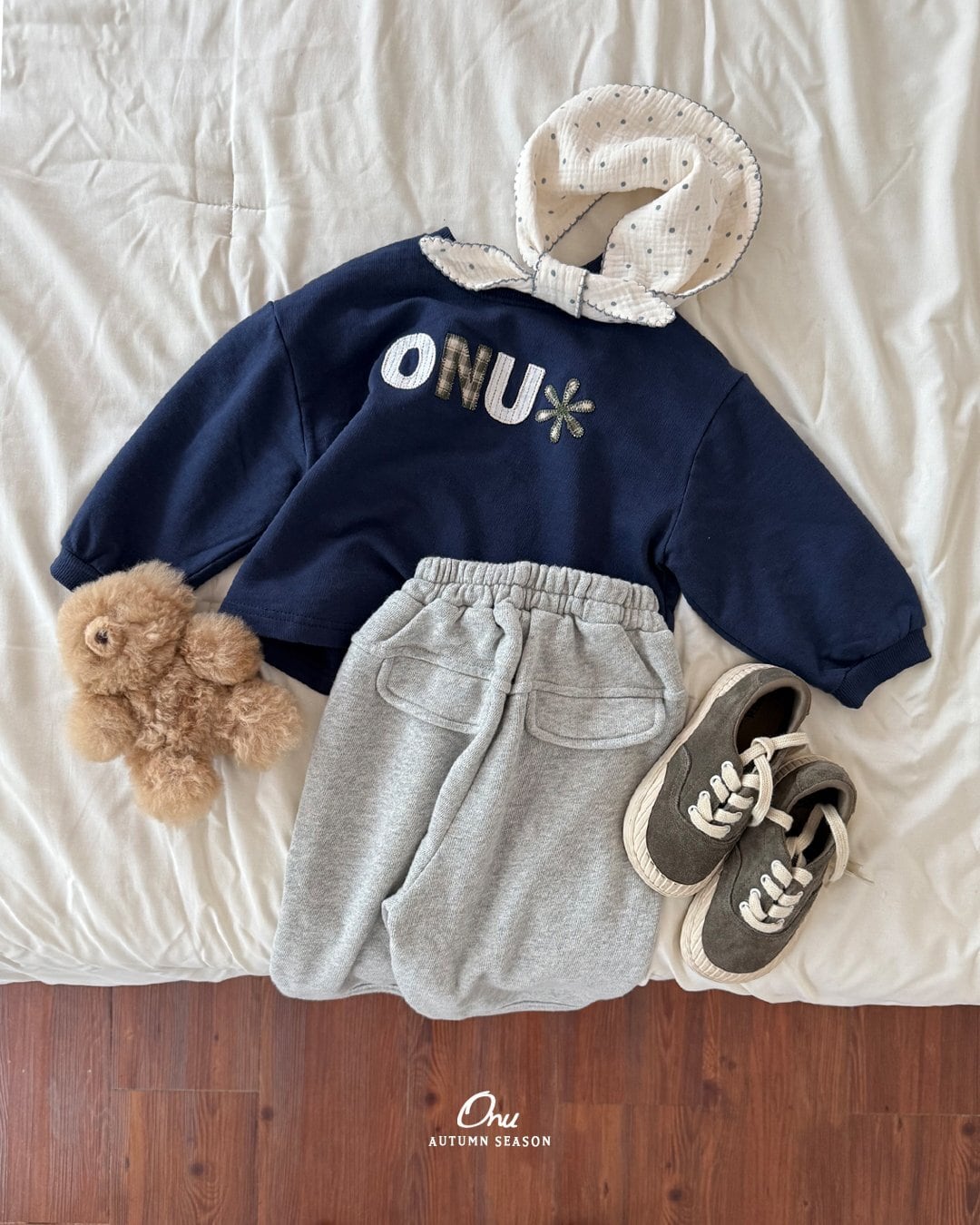 送料無料【予約】/ 刺繍パッチTシャツ / ONU