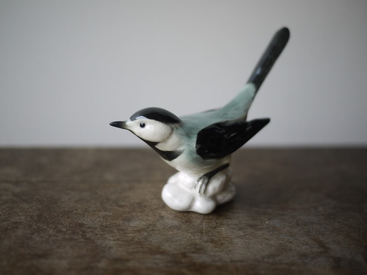 Goebel ゲーベル フィギュリン 472 橋を渡る男の子と女の子 メーカー⁄ブランド別,ゲーベル | TIM \u0026 SAILOR