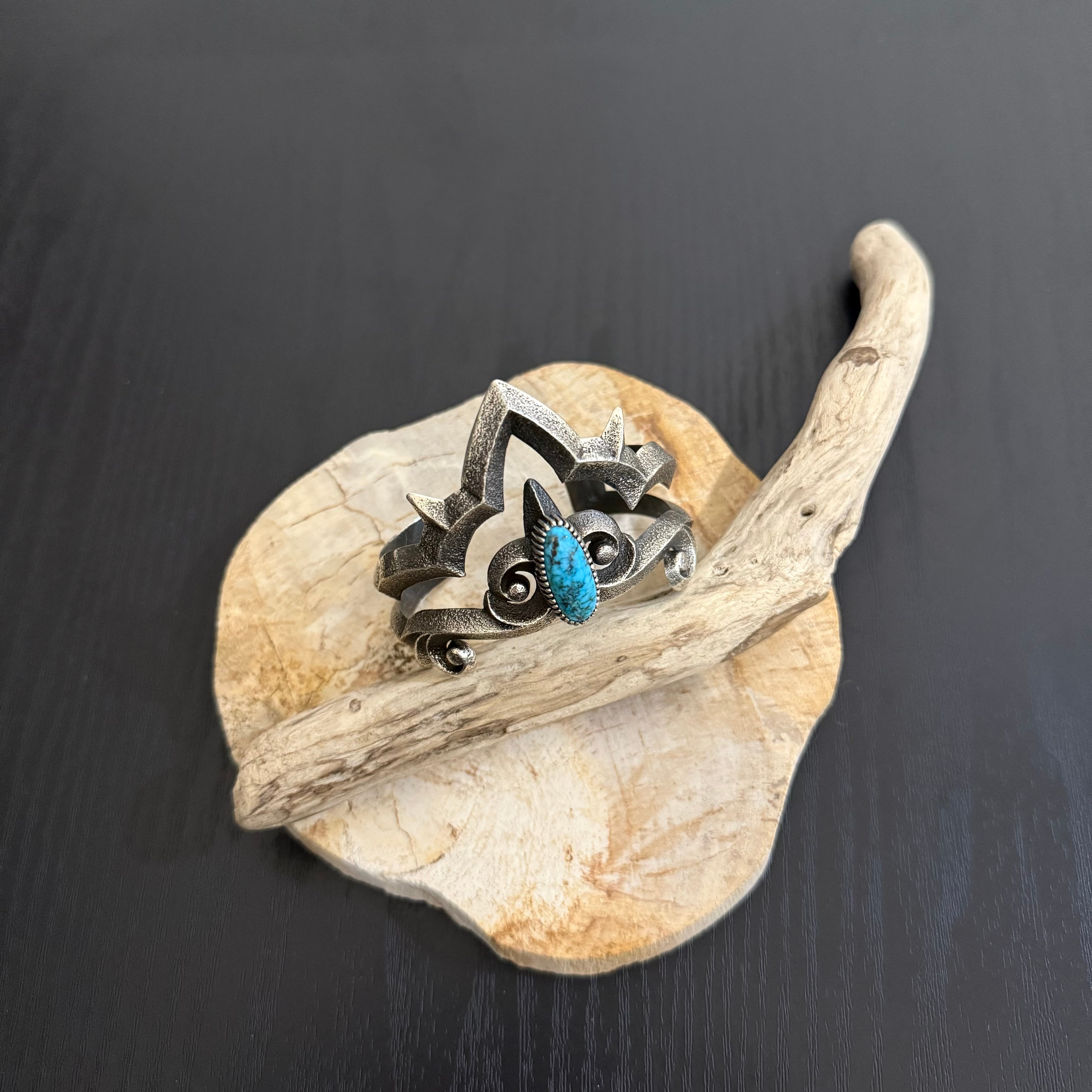 ハーヴィーメイス 12KGF フェザー リング | HEEERO 【インディアン