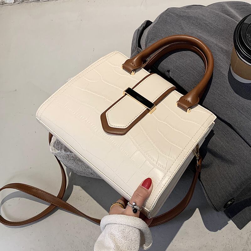 センススモールバッグメス2020新しい流行のファッションワイルドインメッセンジャーバッグネットレッドレトロポータブルスモールスクエアバッグ Tiancai_Wing_Bag4434269925