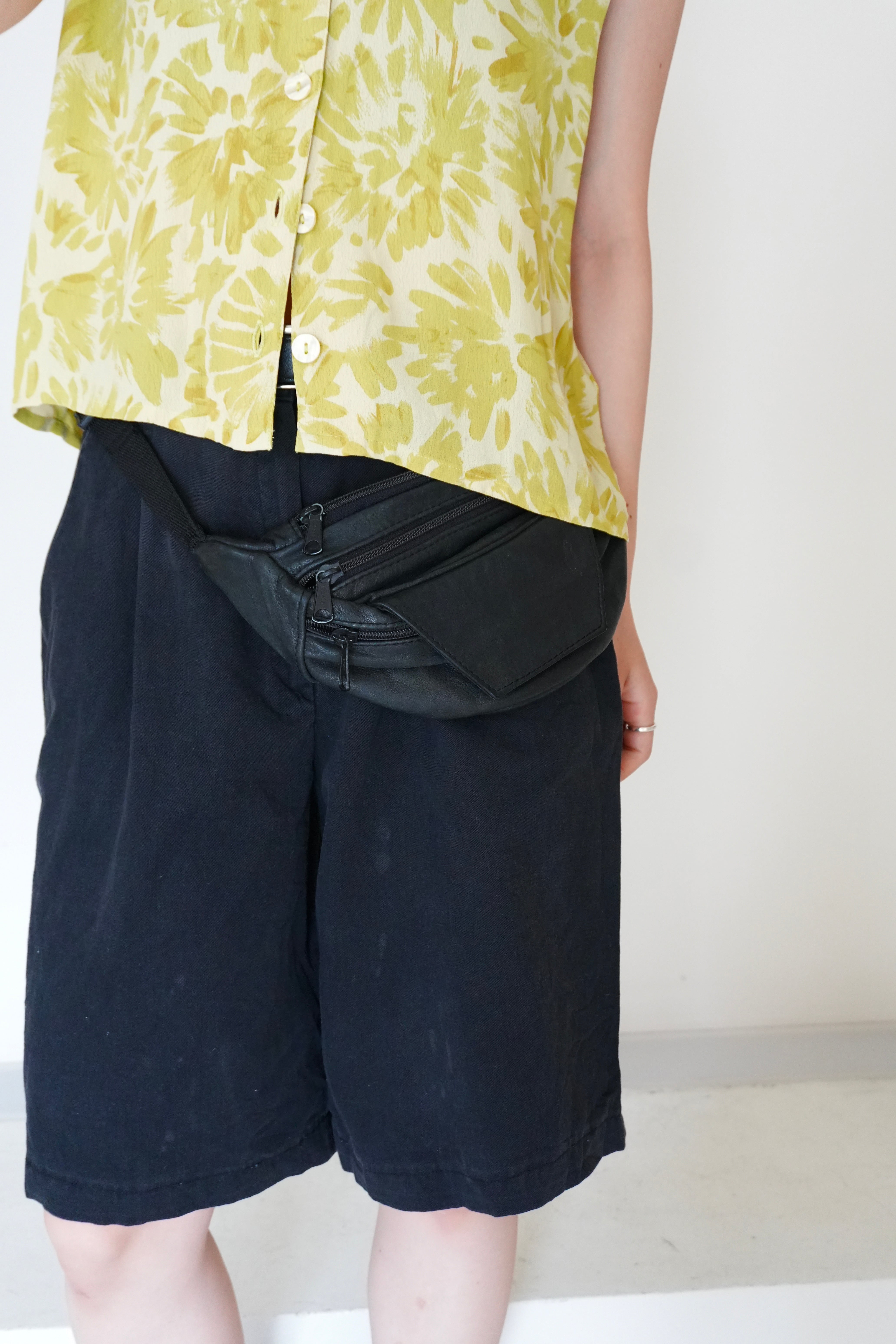 90s short pants