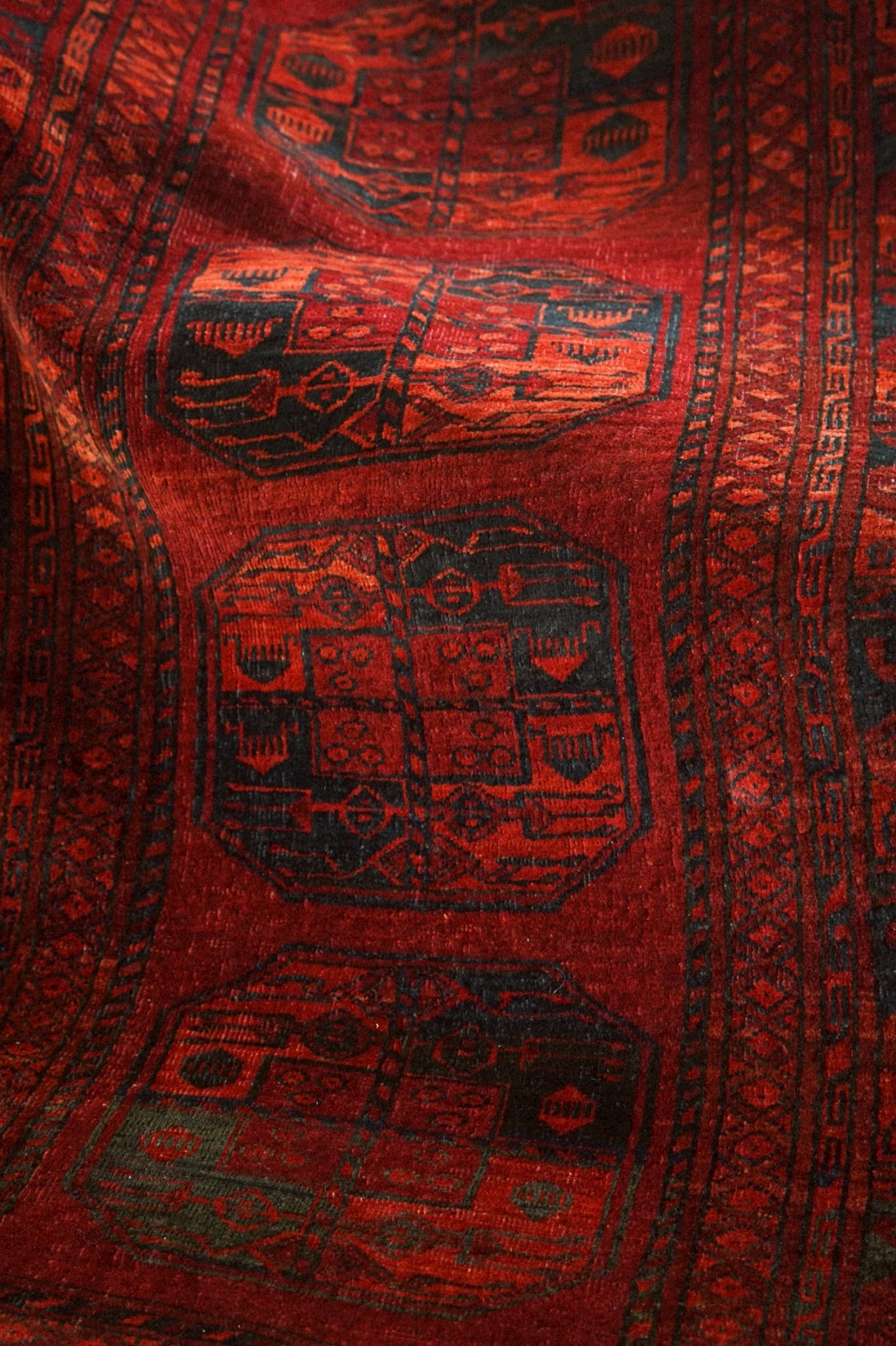 2307-Semi Antique Turkmen rug | 手織りのヴィンテージラグ専門店