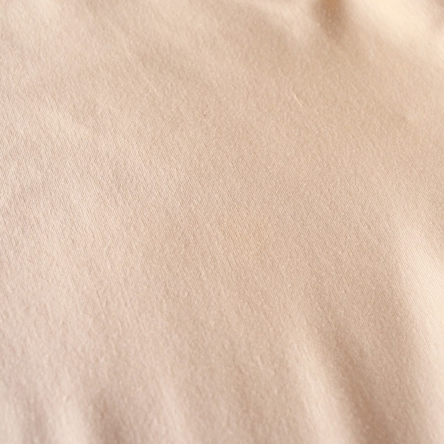 stitch and piping design l/s wide silhouette gown  