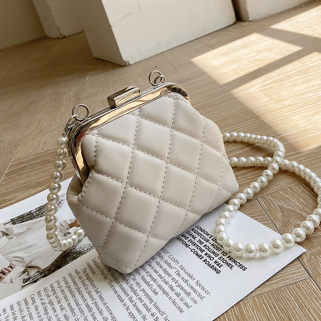 ミニパールチェーン レッド 真珠 メッセンジャーバッグ ミニバッグ Tiancai_Wing_Bag75846063149