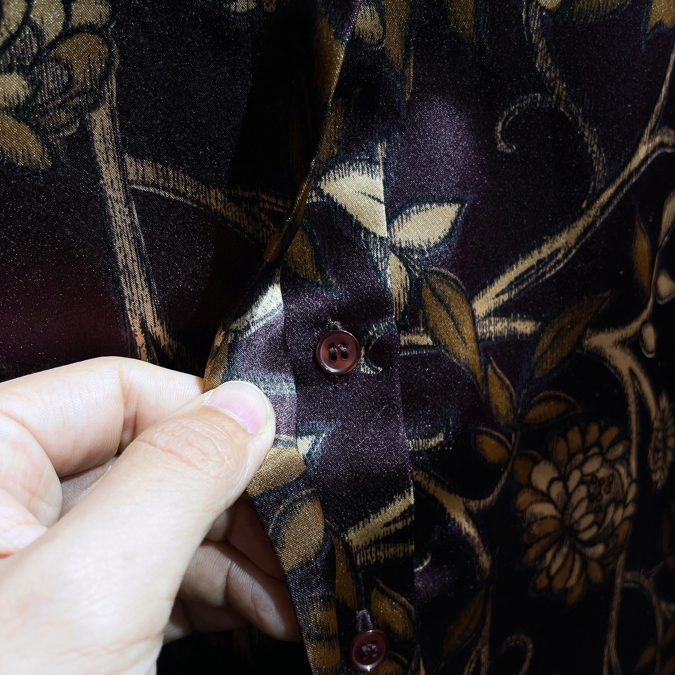 Beautiful Modern Flower painted vintage open collar drape shirt