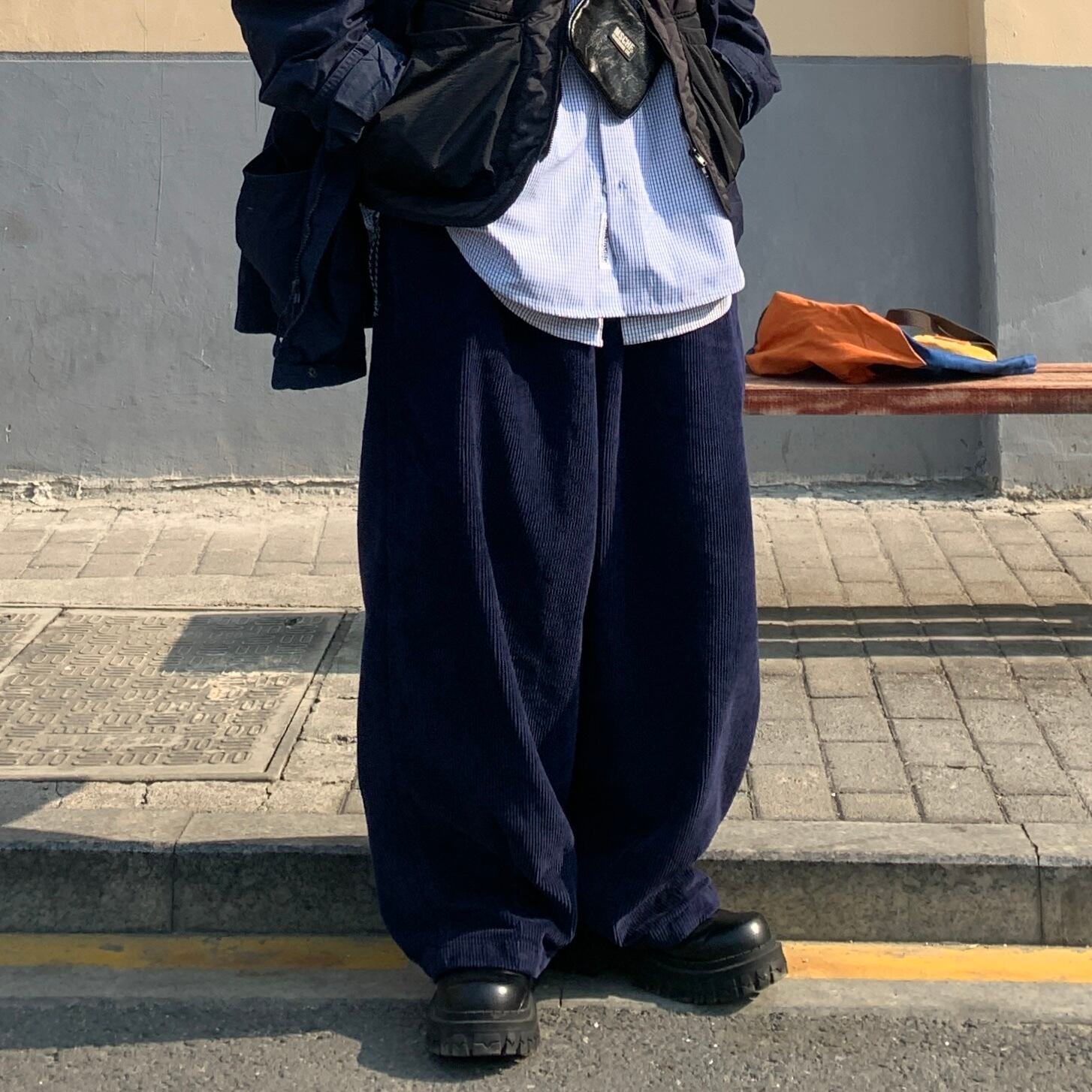 Daily 1秋らしいコーデュロイワイドパンツ