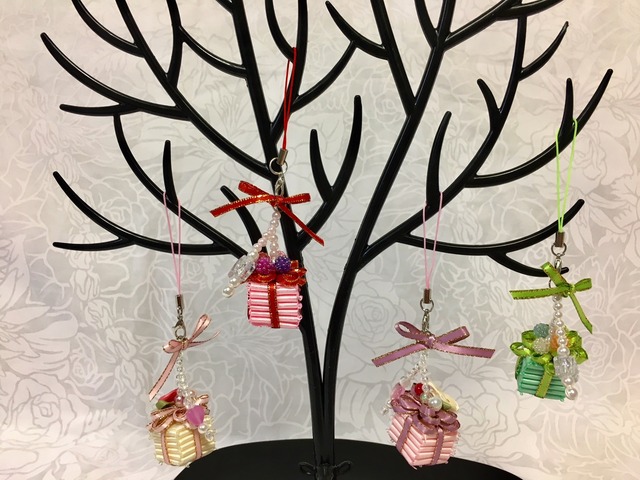 (レシピなし)ハワイアンリボンレイ【ギフトボックスチャーム キット②】