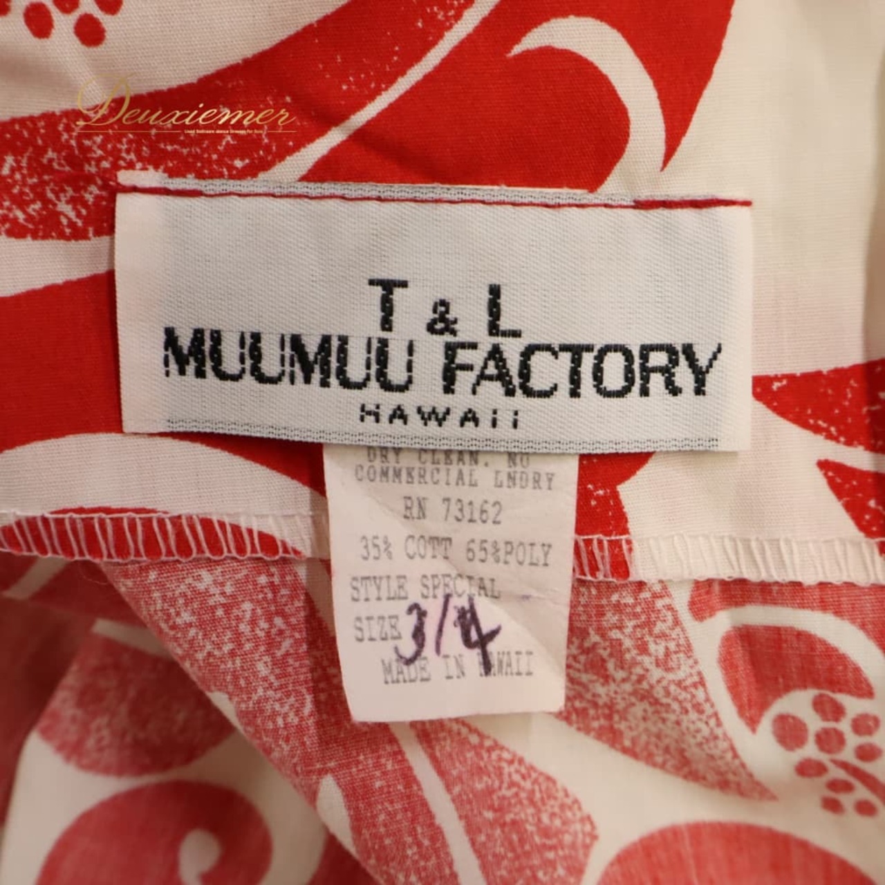 フラダンス 衣装 T&L MUUMUU FACTORY ムームーファクトリー ワンピース ドレス レッド系 ハイビスカス柄 花柄 植物柄 ハワイアンプリント ハワイアン アロハ フラ ダンス レッスン 練習 ハワイアンダンス ホワイト系 赤 白 フリル フレアスカート 練習着 レッスンウェア 華やか 鮮やか