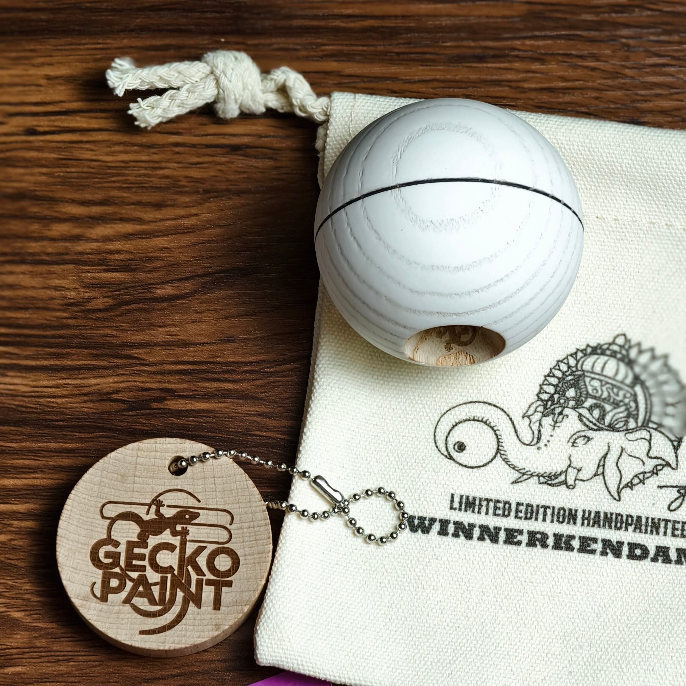 Winner Kendama tama only（ gecko paint）ーsnowball | KEN -kendama