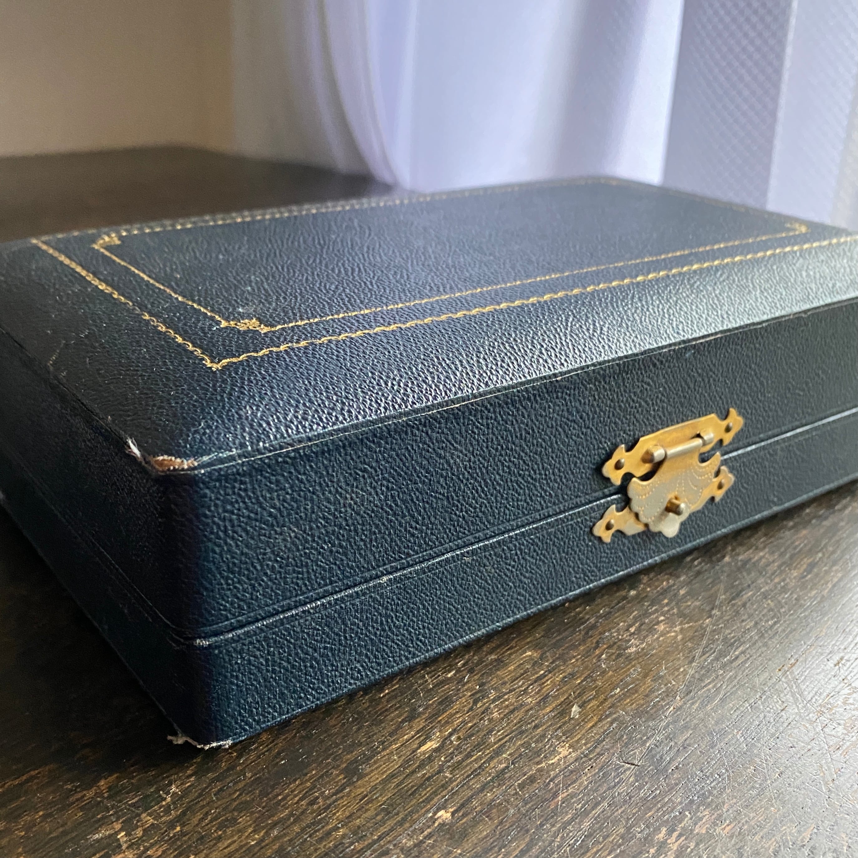 ヴィンテージ 指輪コレクションケースその2 中 （ドレープ15本差し