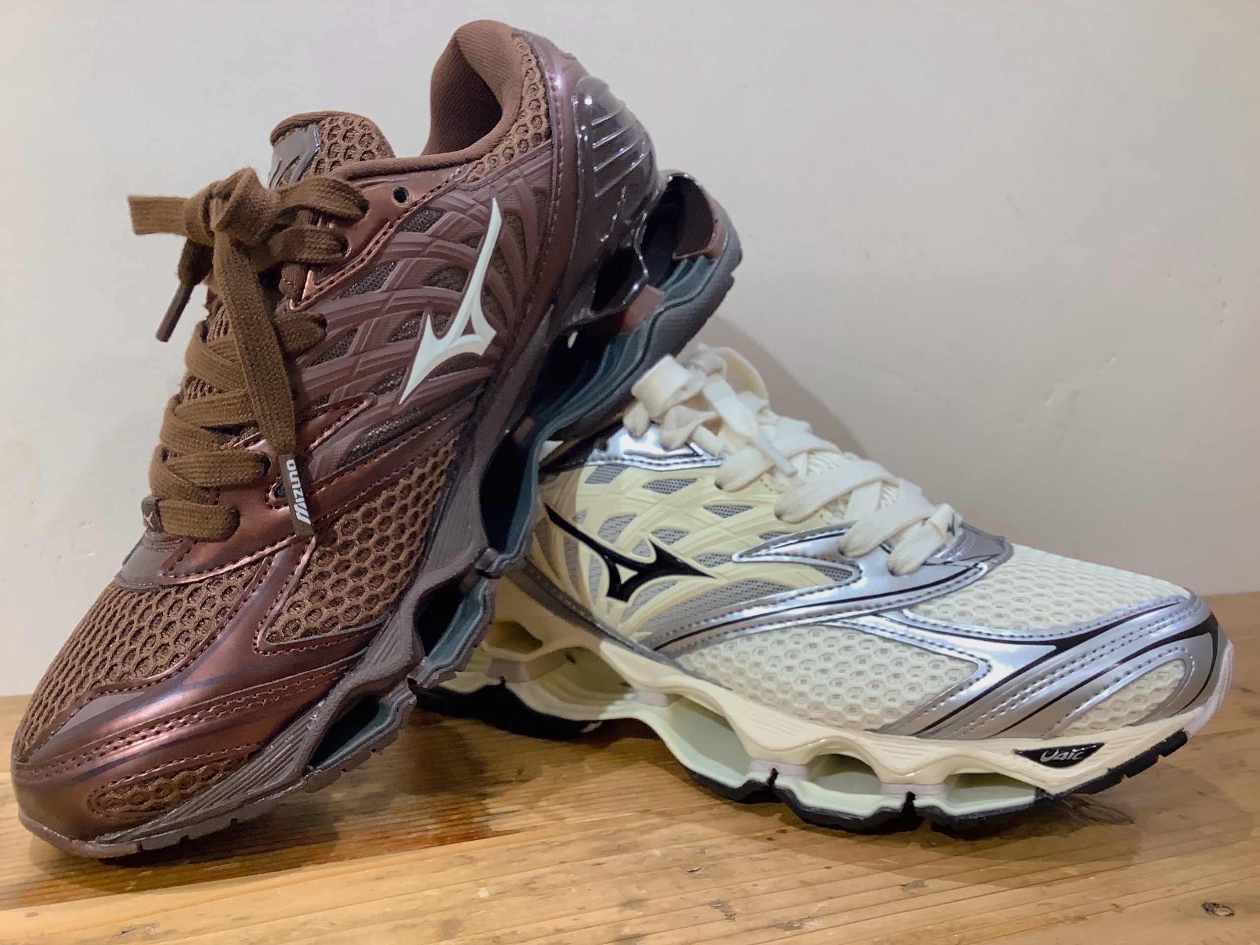 MIZUNO(ミズノ)】 WAVE PROPHECY LS / スニーカー 23.5〜27.0