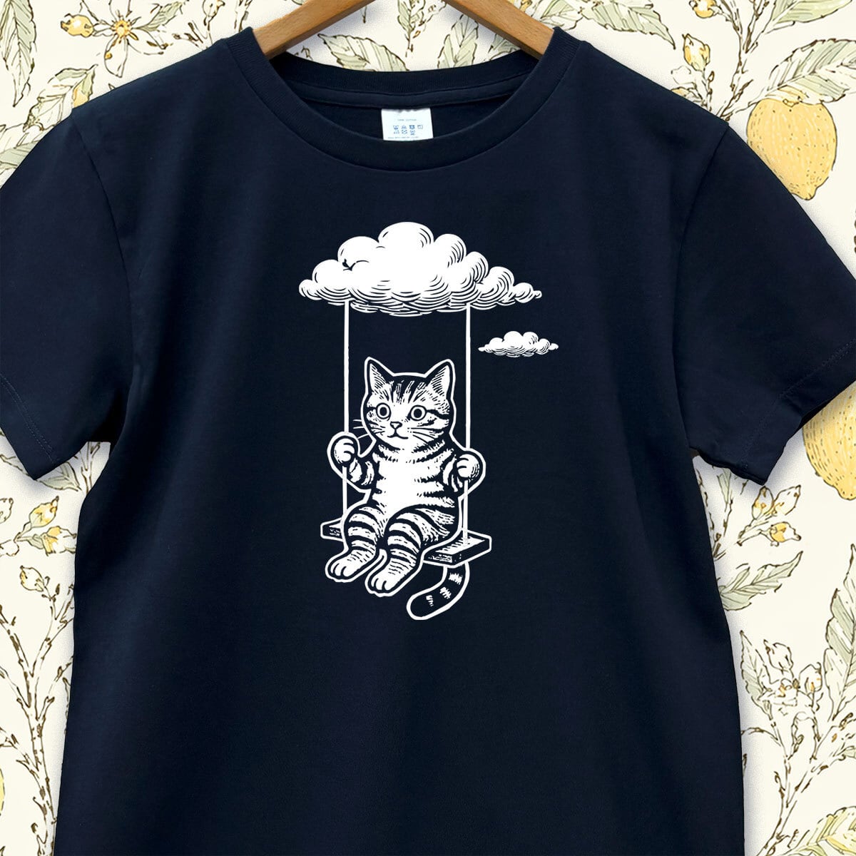 トラかミケ選べる 猫 Tシャツ ] 雲ブランコ猫 ネイビー メンズ