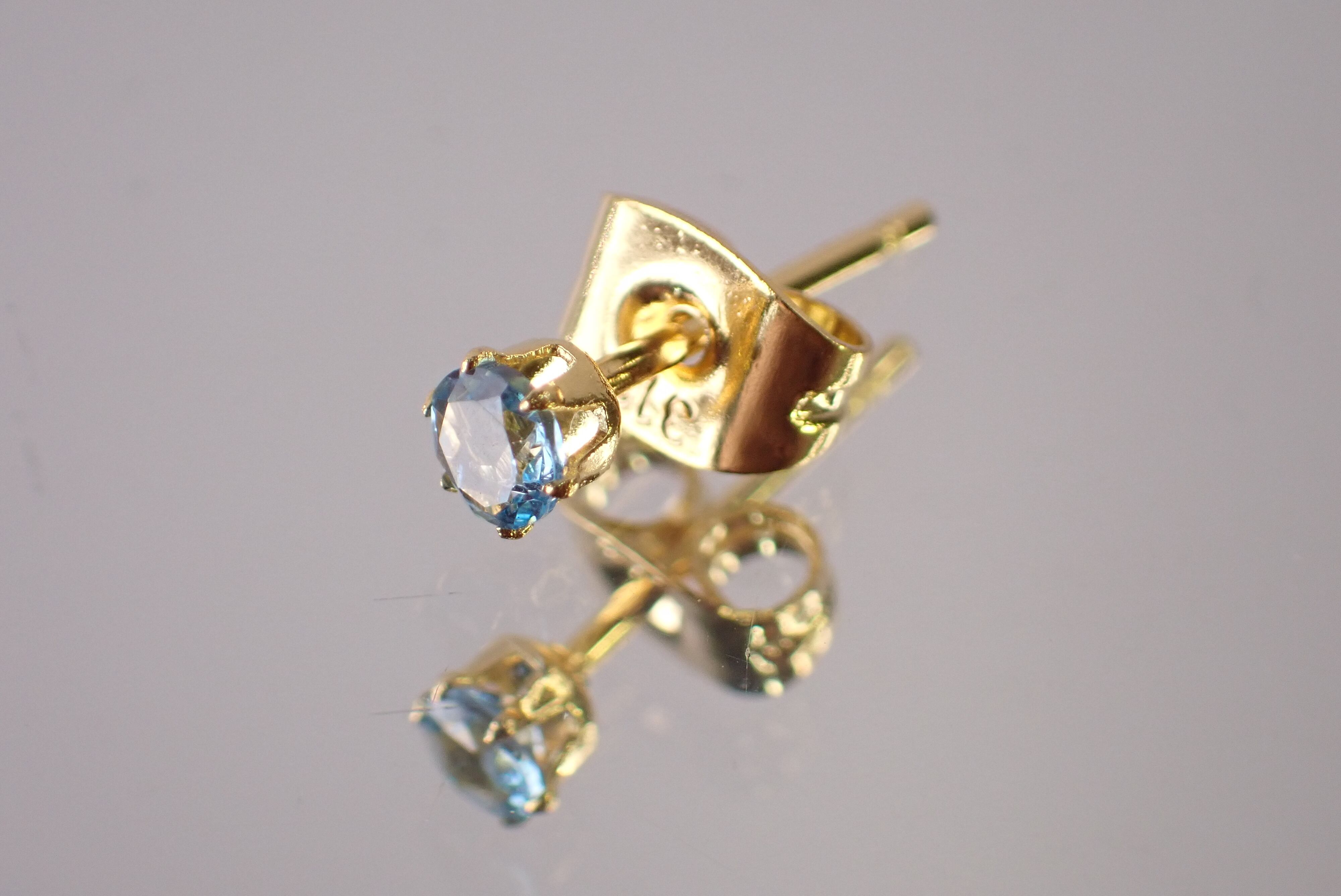 スイスブルートパーズピアス 約3mm [D9-117] | differencee(ディファ