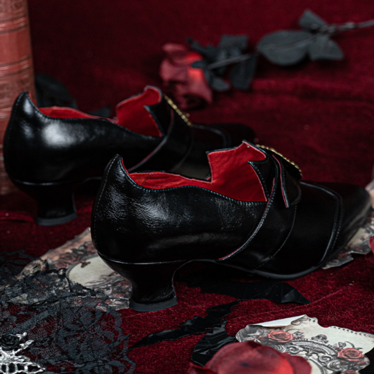 ヴァンパイア・ウィング・ローヒール　M25152