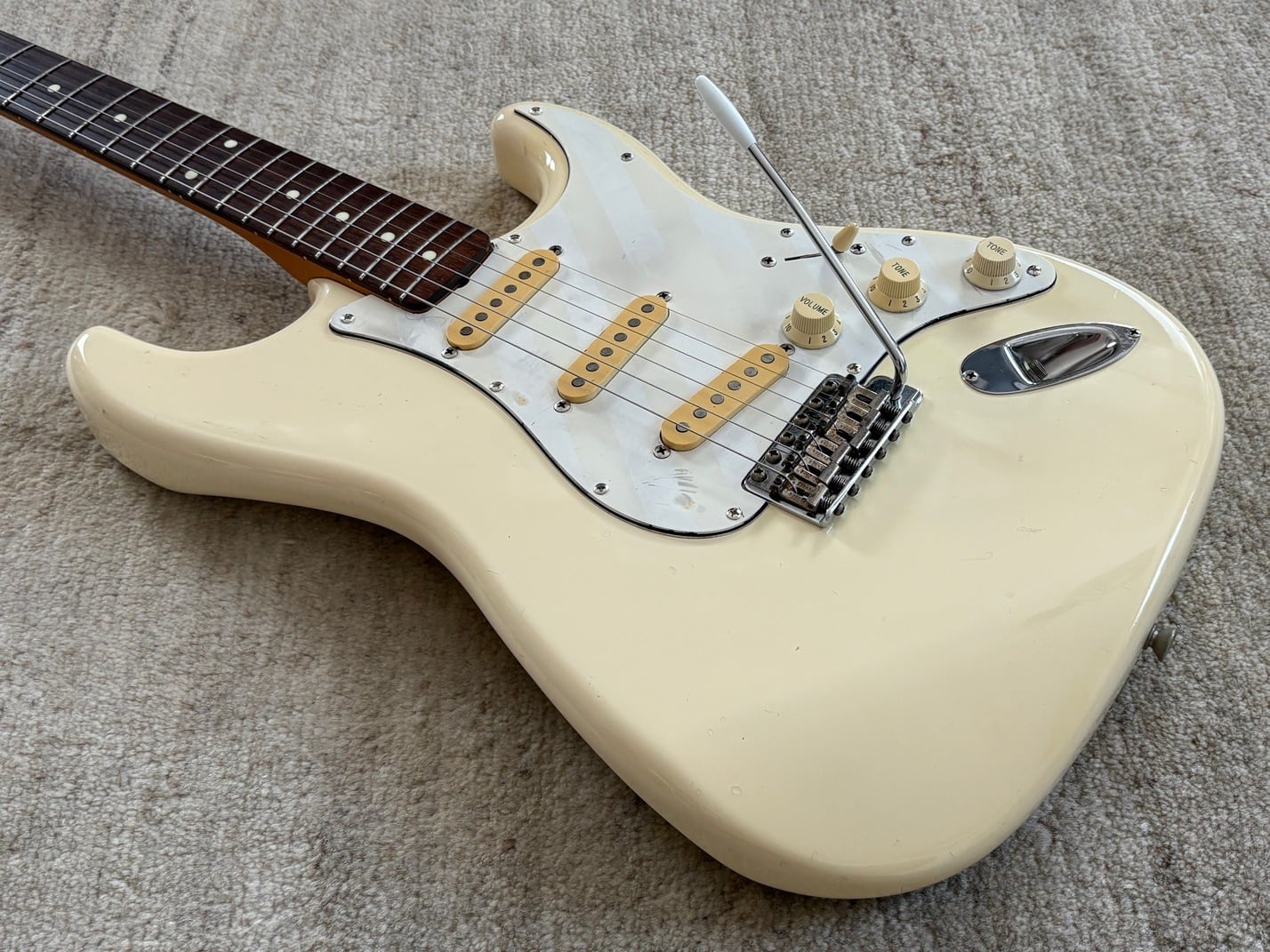 Squier Stratocaster SST-30 '84-'87 | tenokuni-japan