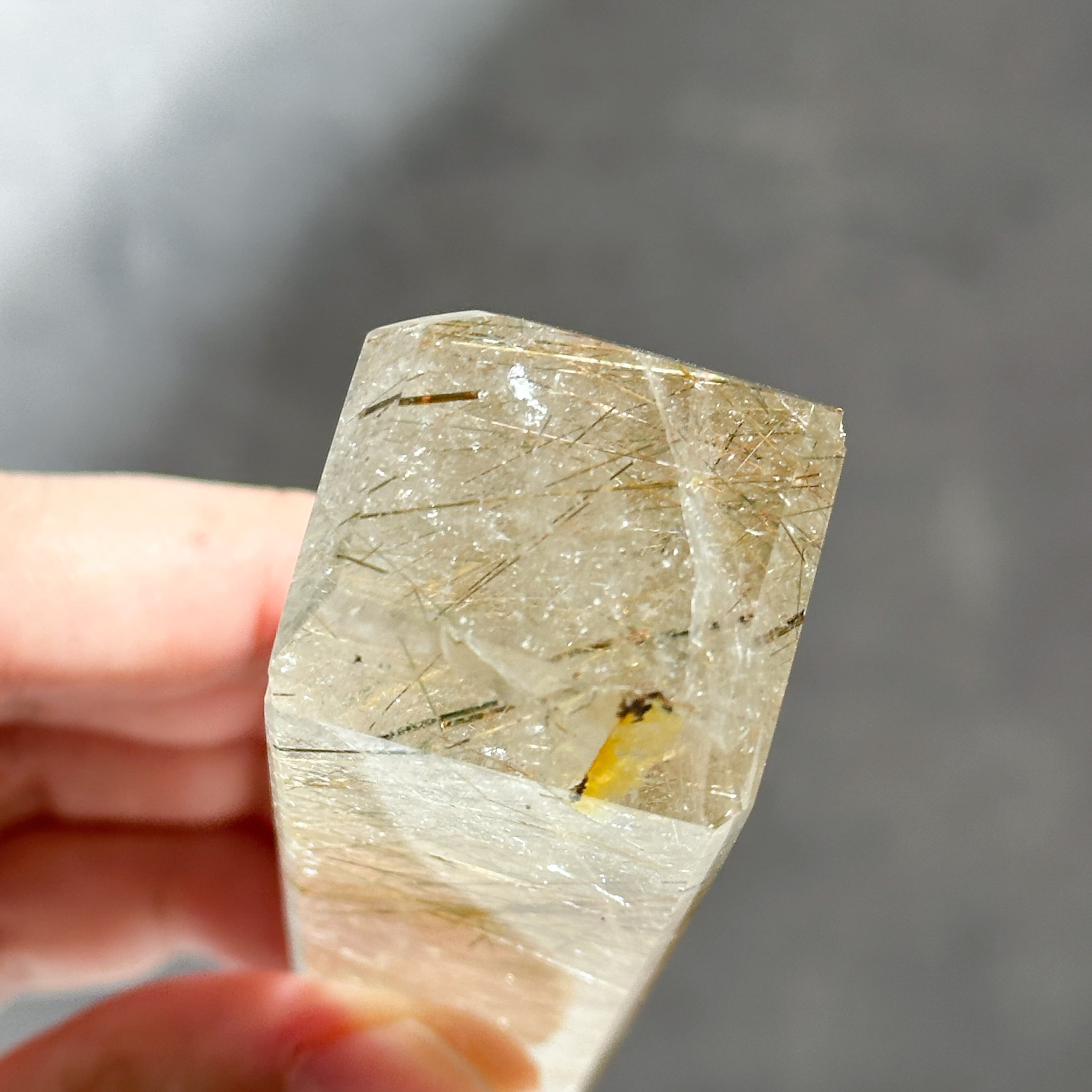 マルチルチルクォーツ タワー 01◇ Multi-Rutile Quartz ◇天然石