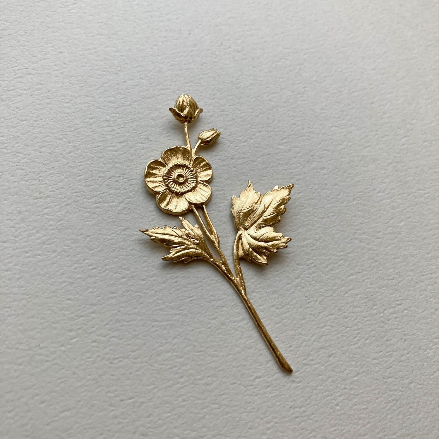 最終入荷〉USA真鍮 ポピー風華奢お花プレート | Dua-アクセサリー