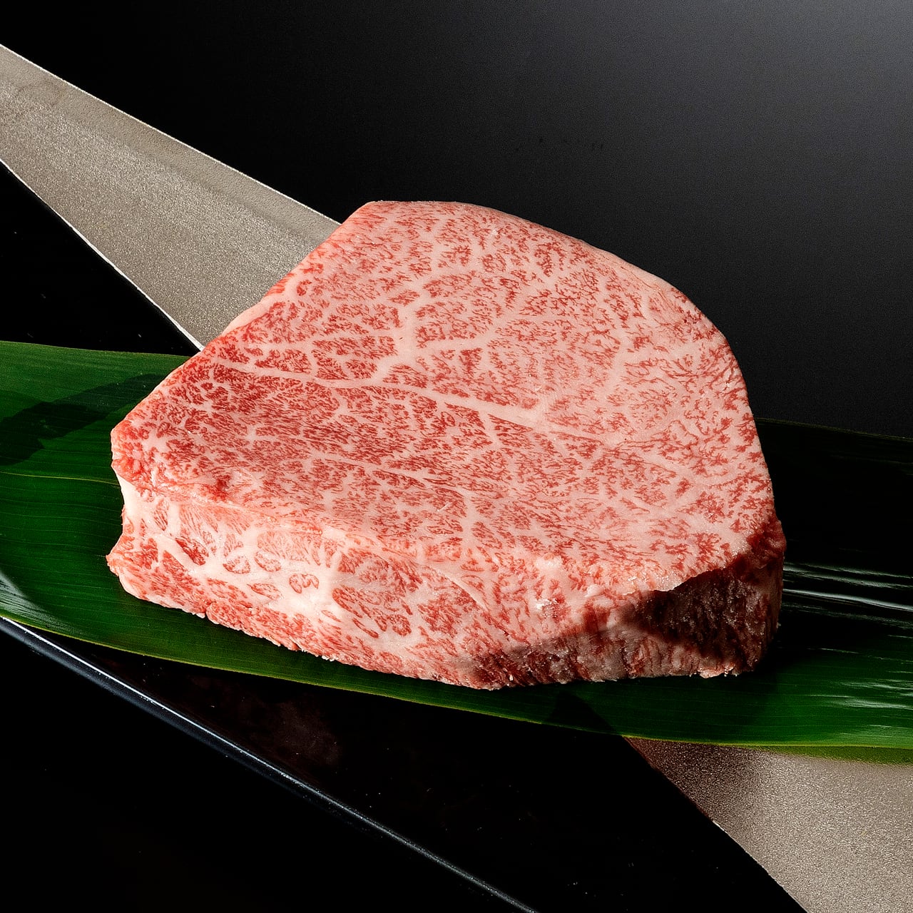 山形牛A５牝　超特肩リブロースすき焼き　３ｋｇ　（71）　 ３ｋｇ 近江牛A５牝 ２ｋｇ １，５ｋｇ 宮崎牛A５牝 特選肩
