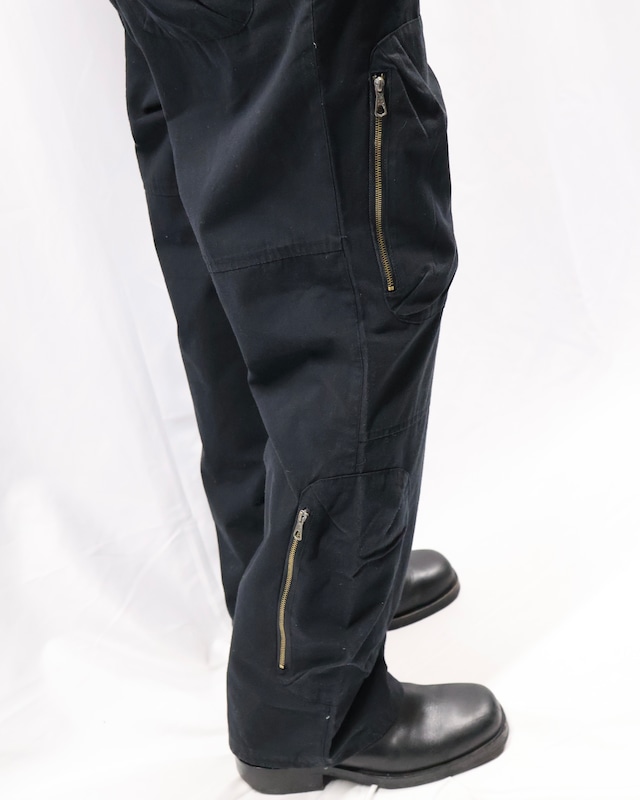 front pocket zip detail pants