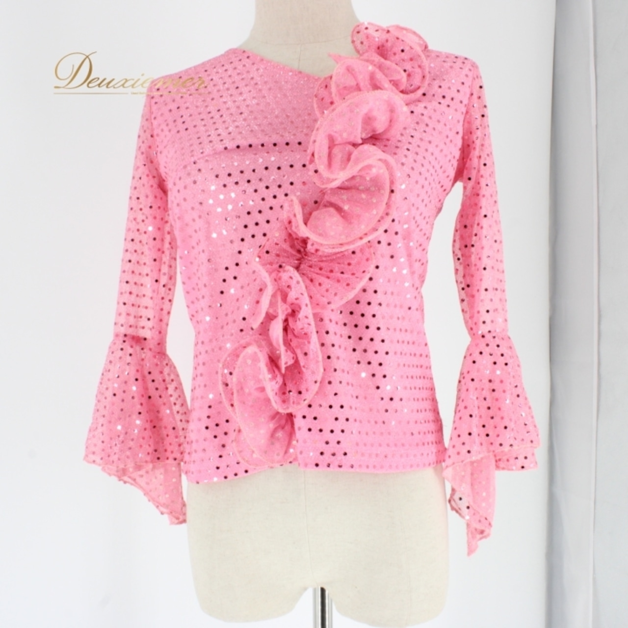 社交ダンス 衣装 スタンダード トップス レッスンウェア レディース 長袖 ピンク系 キラキラ ホログラム フリル かわいい 練習着 華やか 伸縮性 動きやすい おしゃれ パーティー レディースファッション スポーツウェア ダンス用 練習用 トップス 薄手 お洒落 トレーニング ウエア 上品 デザイン発表会 フレア シルエット ルームウェア