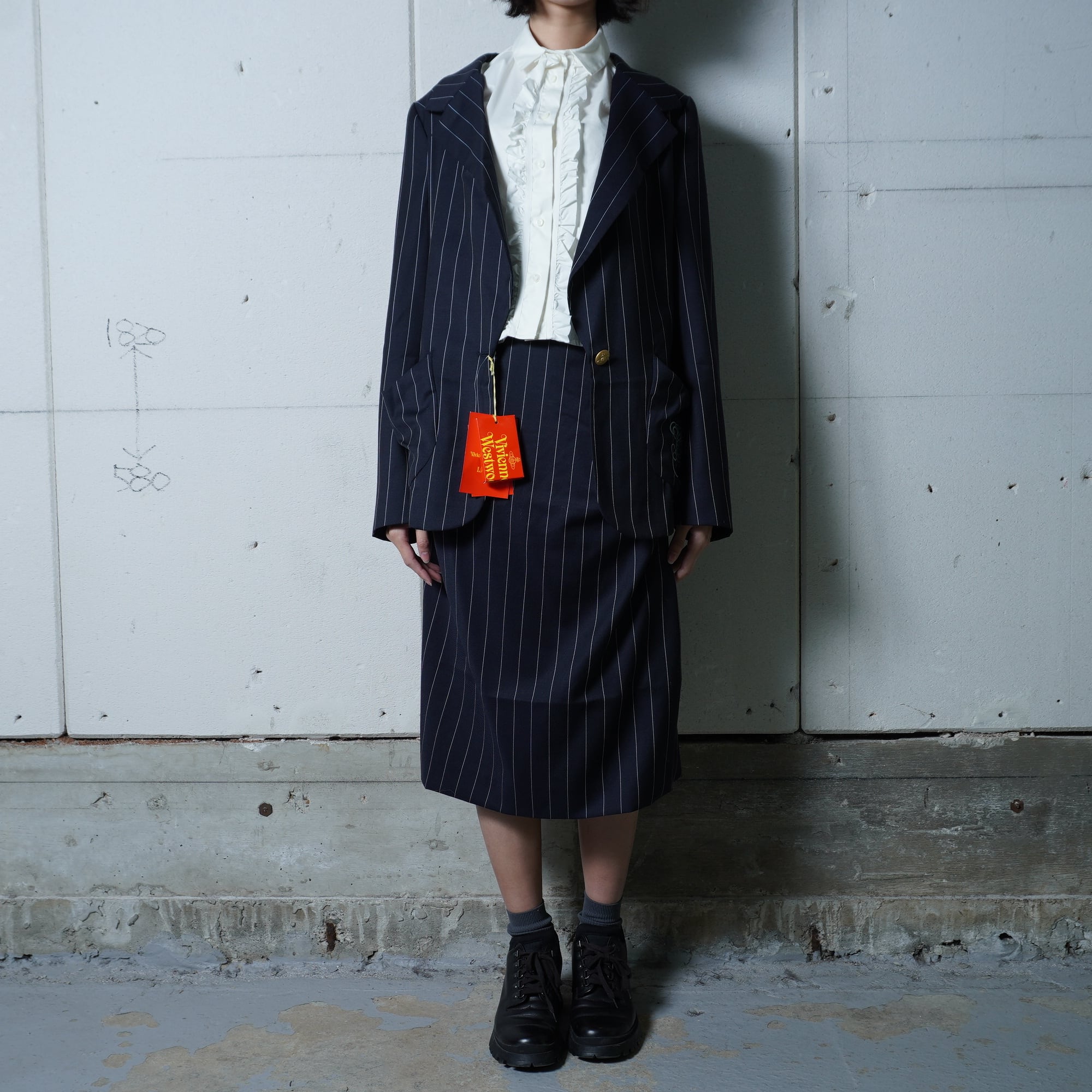 亀*井様 Vivienne Westwood ヴィヴィアン ストライプジャケット 楽天市場】Vivienne Westwood(ヴィヴィアンウエストウッド)ストライプ