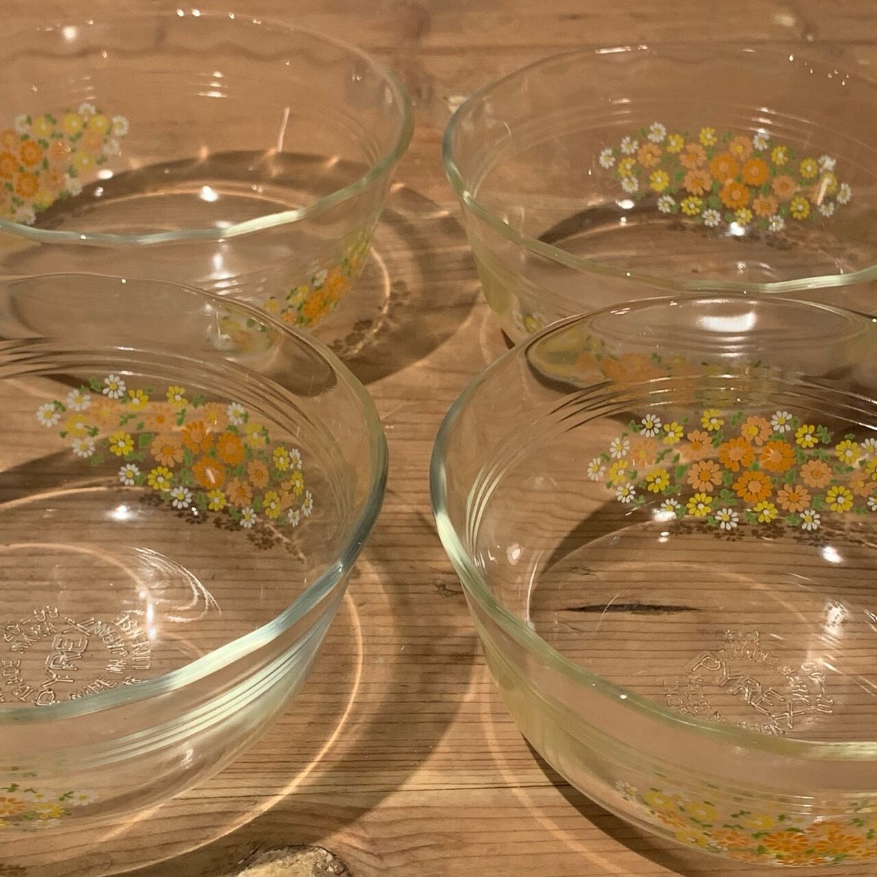 レトロ 花柄がカワイイ パイレックス PYREX 岩城硝子 カスタードカップ