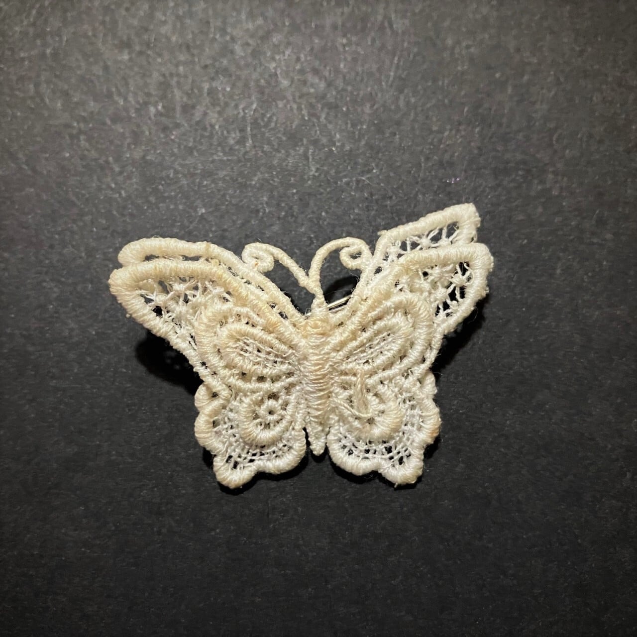 バタフライ レース レースブローチ