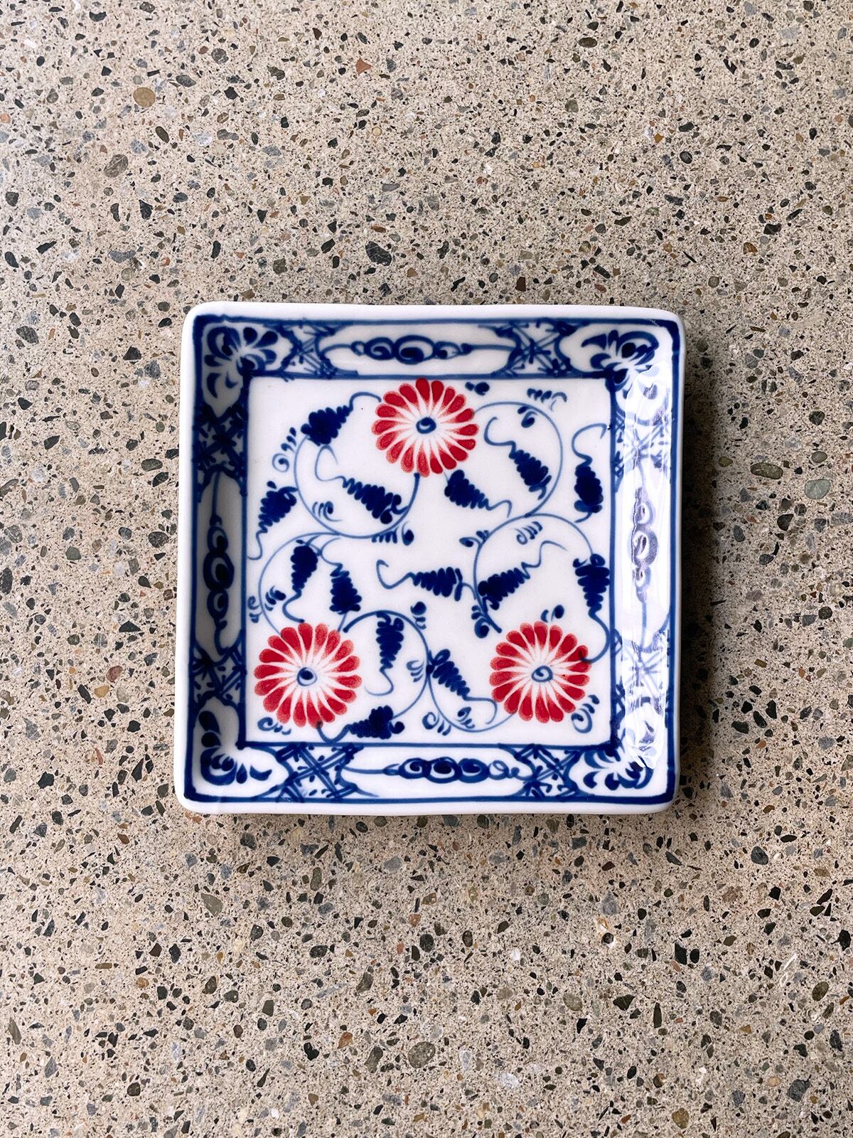 ニューバッチャン焼き／角皿（ツヤ） | 333 & tay - Delivery Service