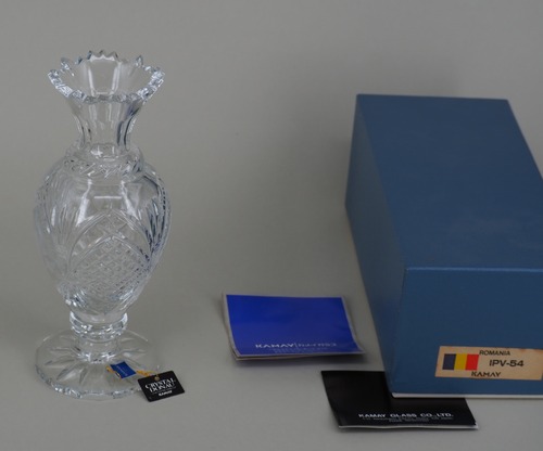 カメイガラス花瓶　クリスタル製（中古　未使用）